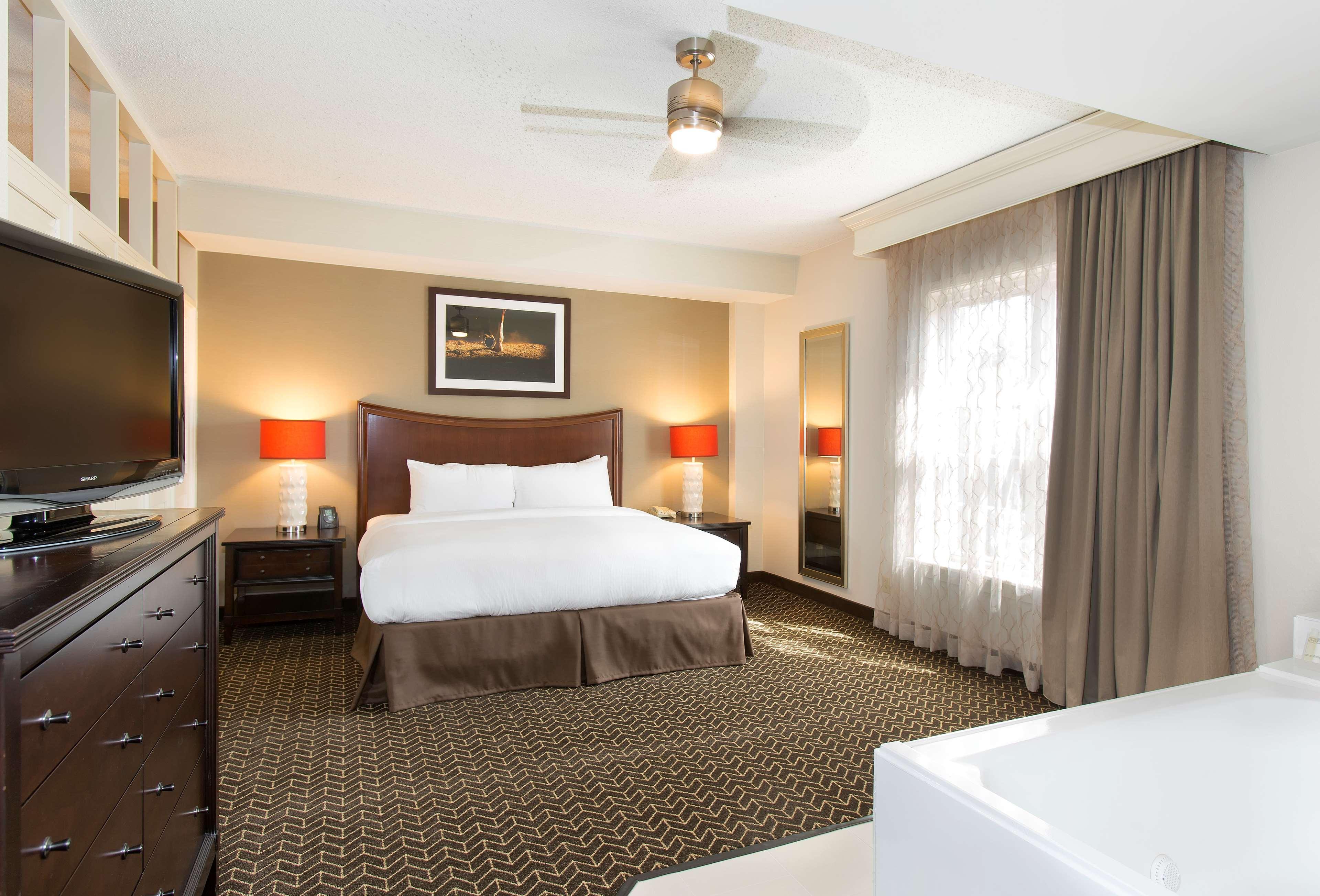 Doubletree Suites By Hilton Lexington Buitenkant foto