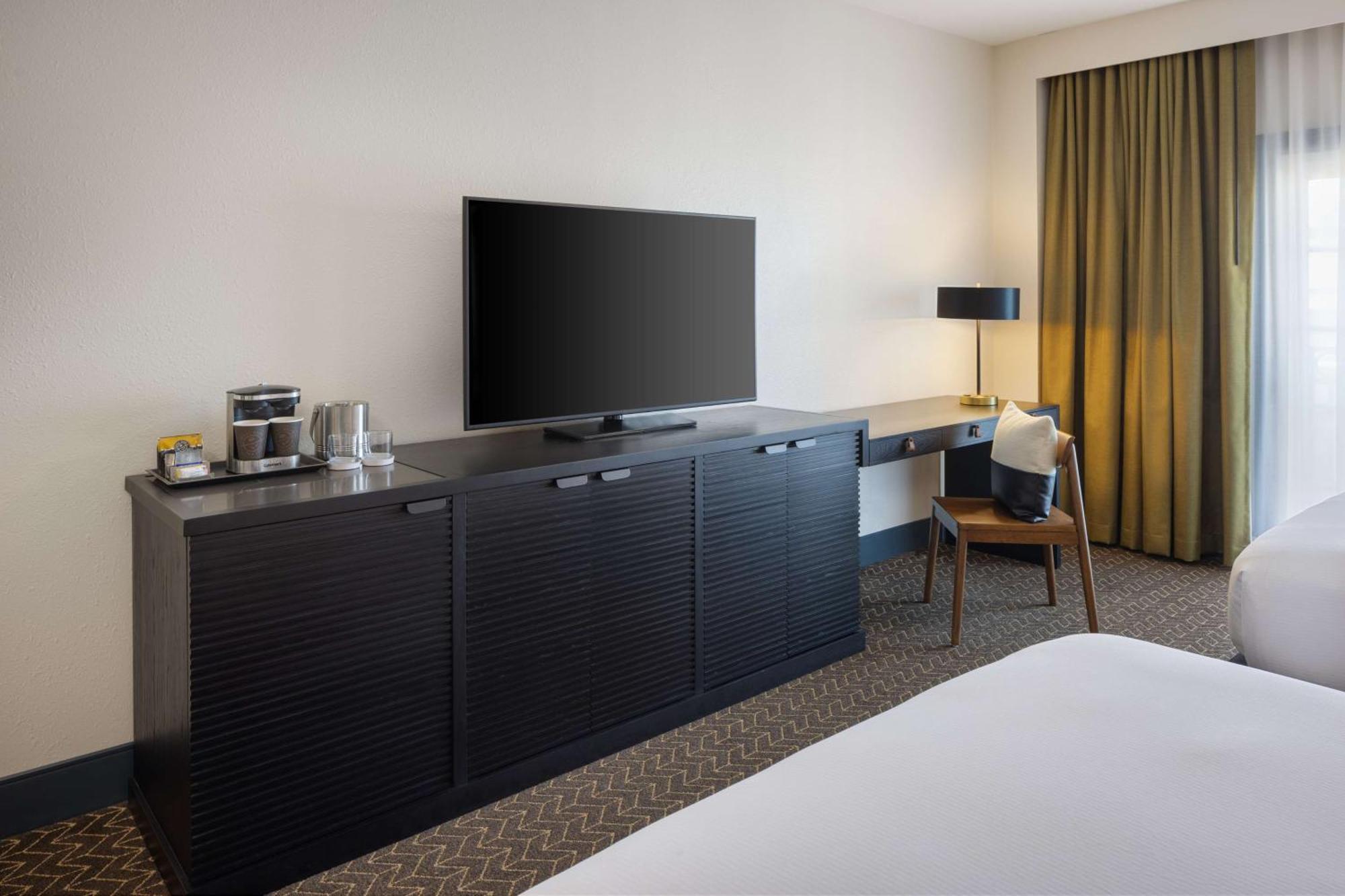 Doubletree Suites By Hilton Lexington Buitenkant foto