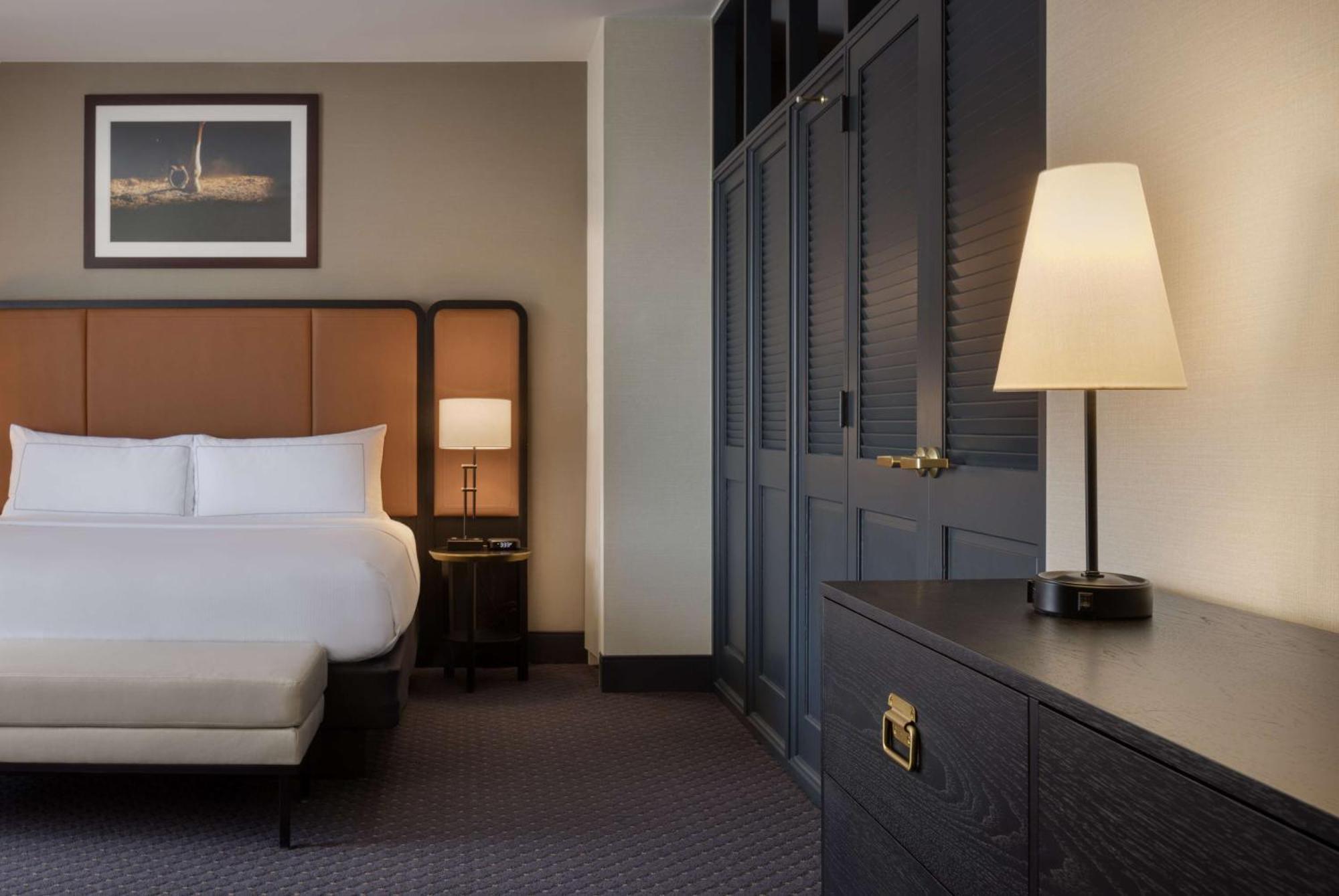 Doubletree Suites By Hilton Lexington Buitenkant foto