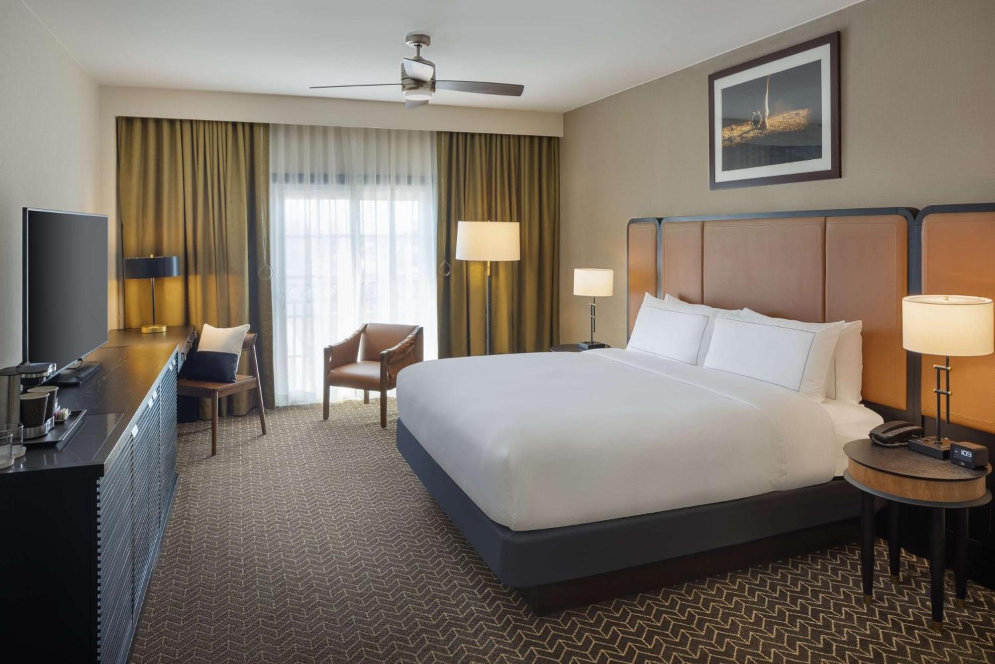 Doubletree Suites By Hilton Lexington Buitenkant foto
