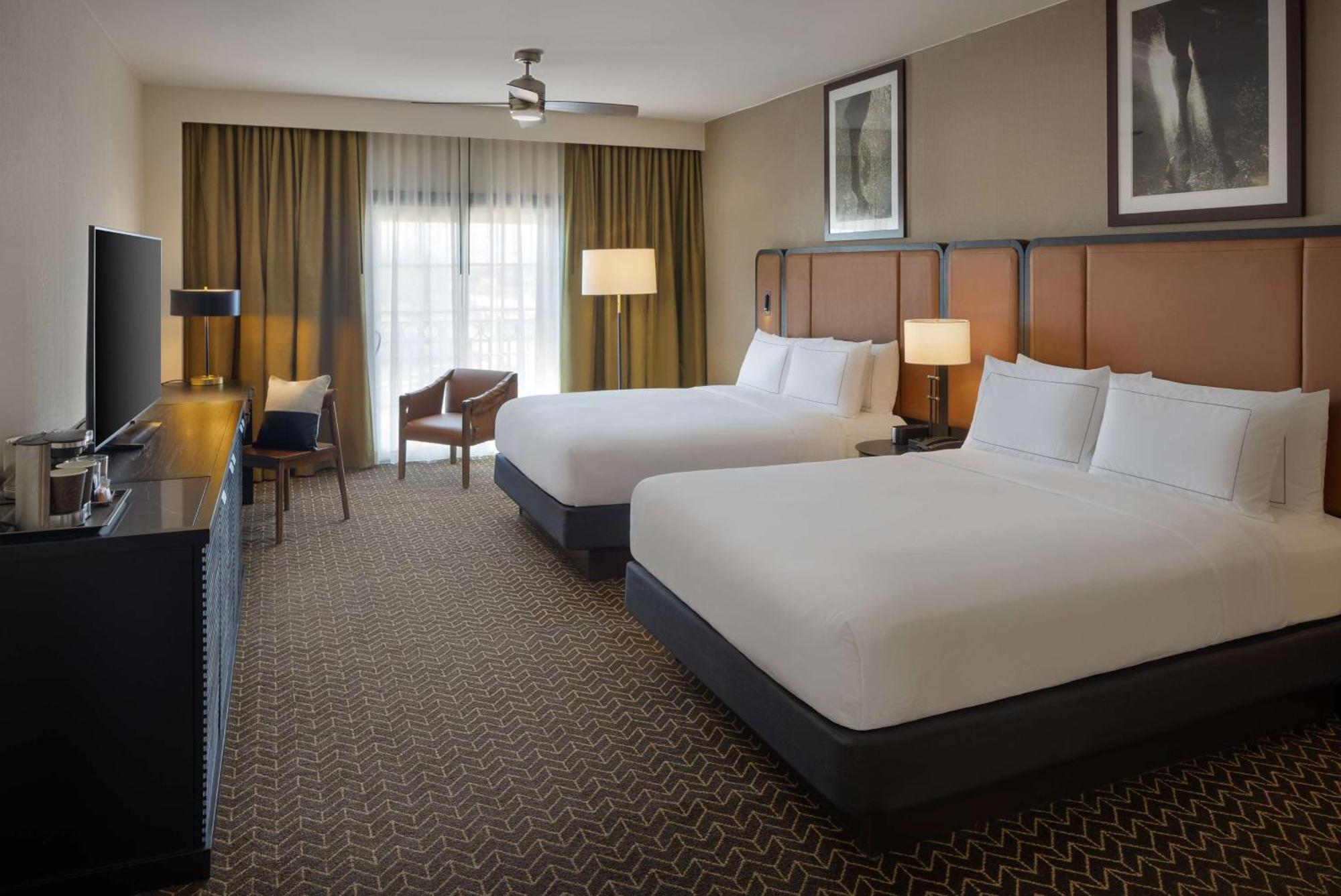 Doubletree Suites By Hilton Lexington Buitenkant foto