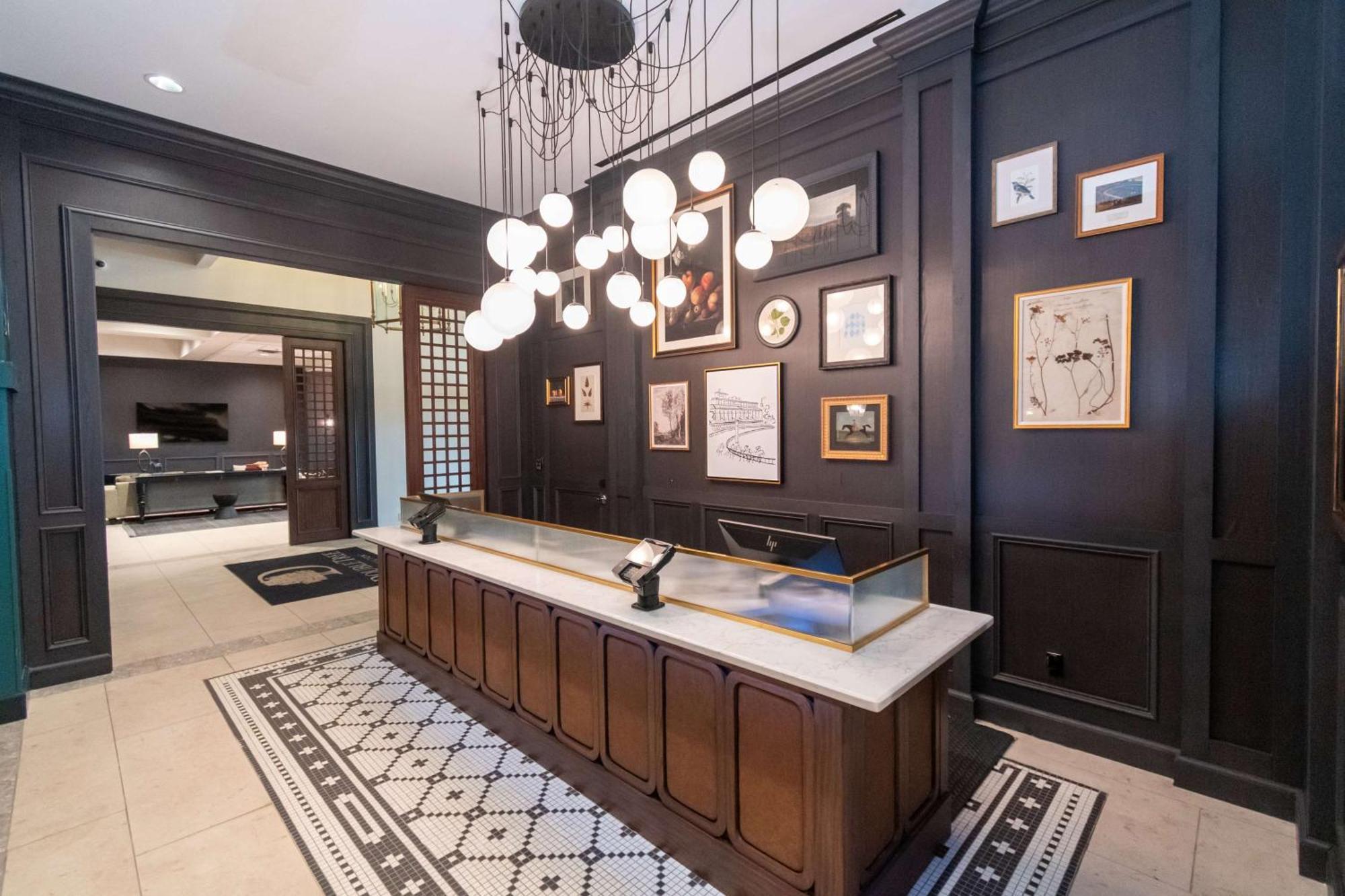Doubletree Suites By Hilton Lexington Buitenkant foto