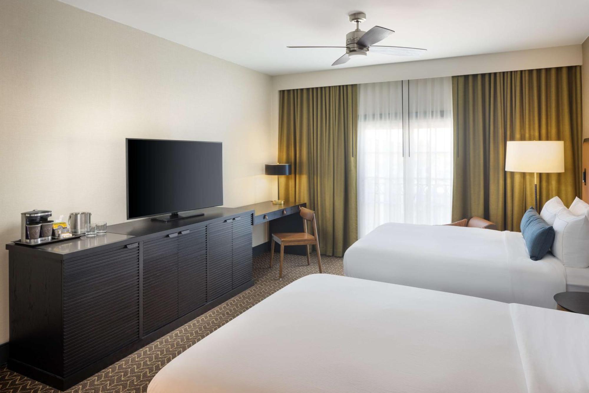 Doubletree Suites By Hilton Lexington Buitenkant foto