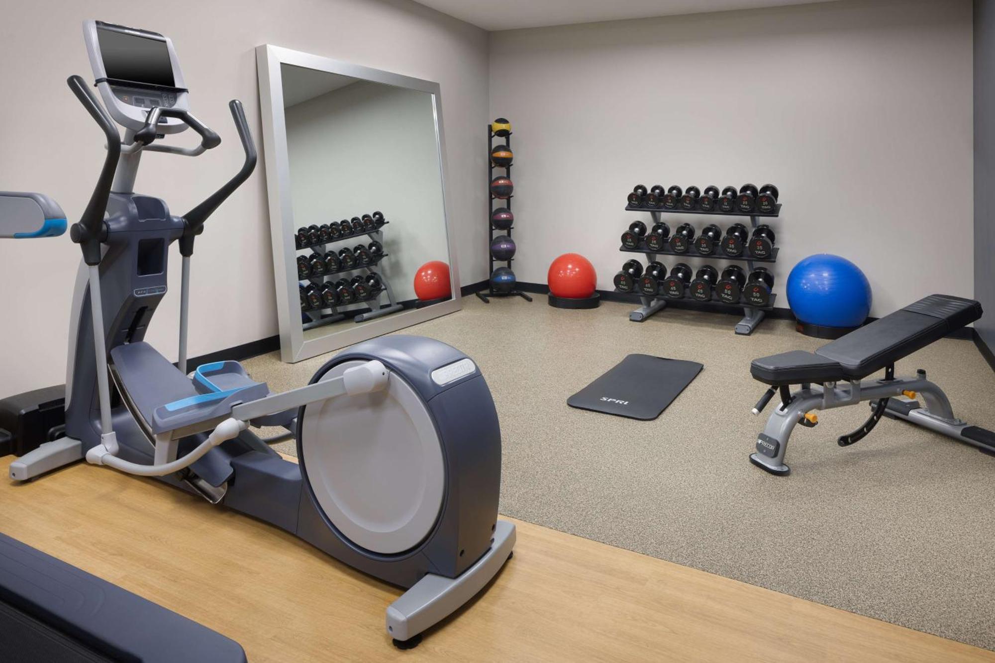 Doubletree Suites By Hilton Lexington Buitenkant foto